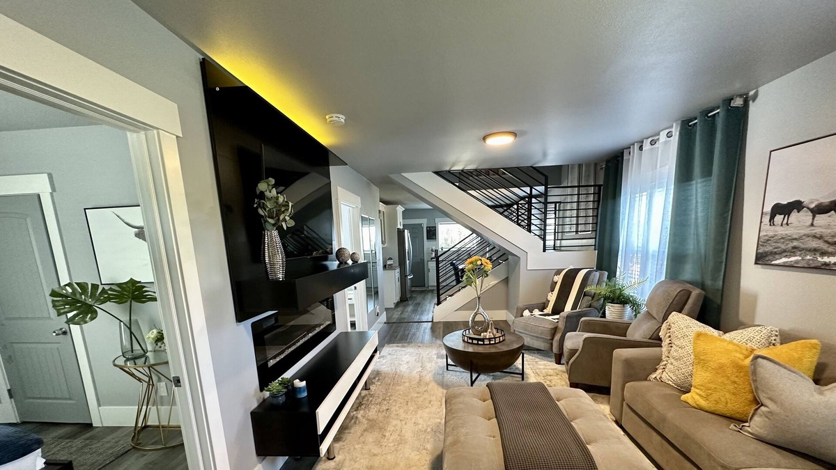 South Tacoma House | Historic 1910 Tacoma Home Stunning City Views Full Remodel Jacuzzi and Sauna