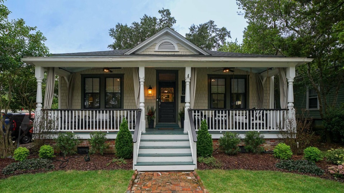 Wilmington House | Historic Ardmore House - 3br/2ba downtown Wilmington