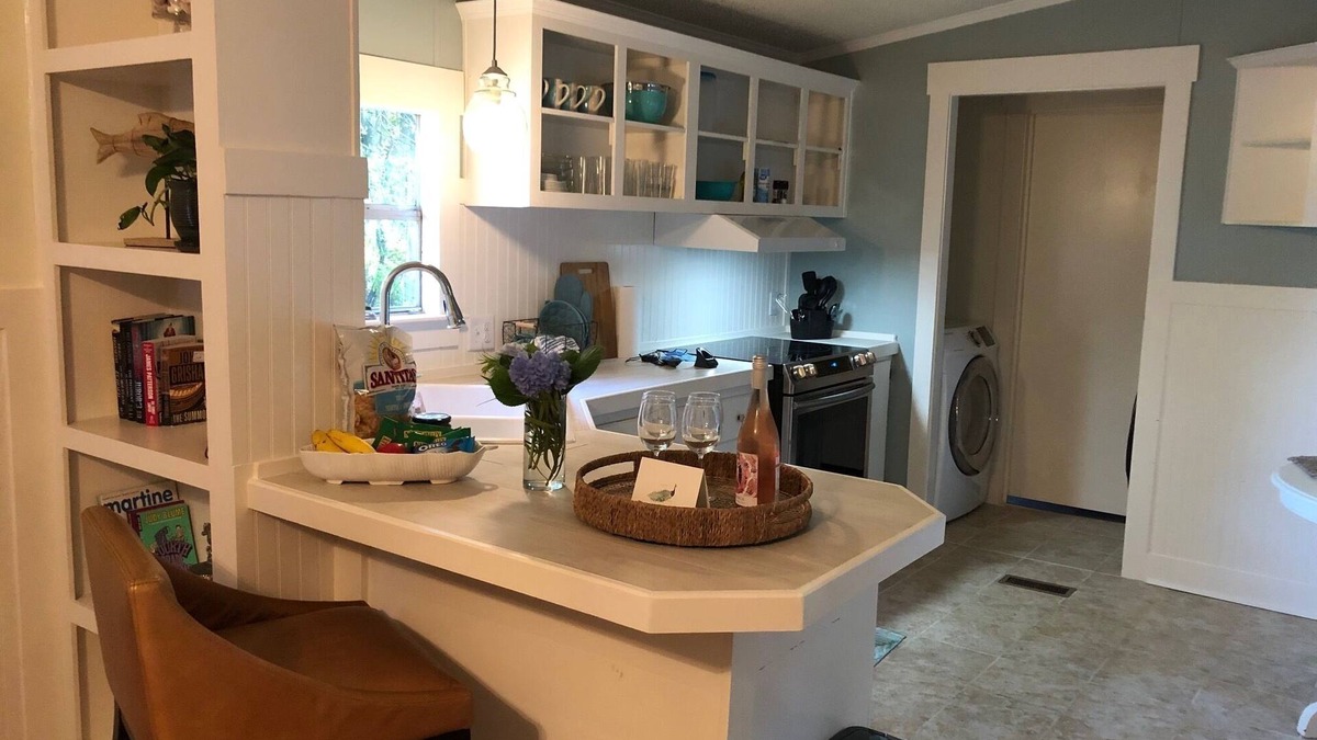 Burton House | Historic Beaufort, SC Near Parris Island, 4 Bed/2 Bath, Sleeps 7