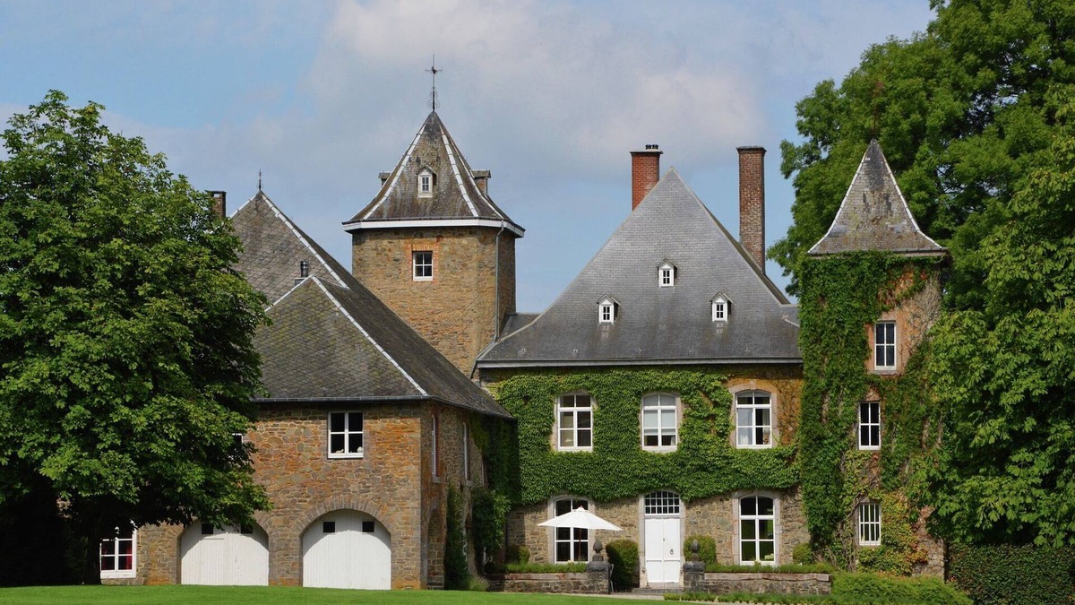 Longchamps-bertogne Other | Historic Castle Retreat