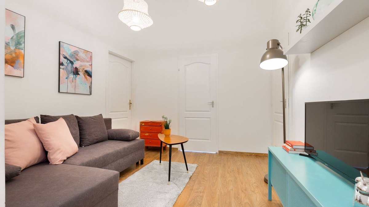 Terezvaros Apartment | Historic Charm in the Heart of Budapest: 4-Bedroom Classic Home