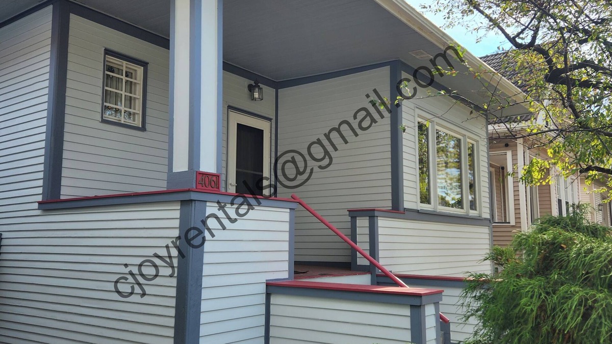 Old Irving Park House | Historic Chicago Bungalow – on NW Side