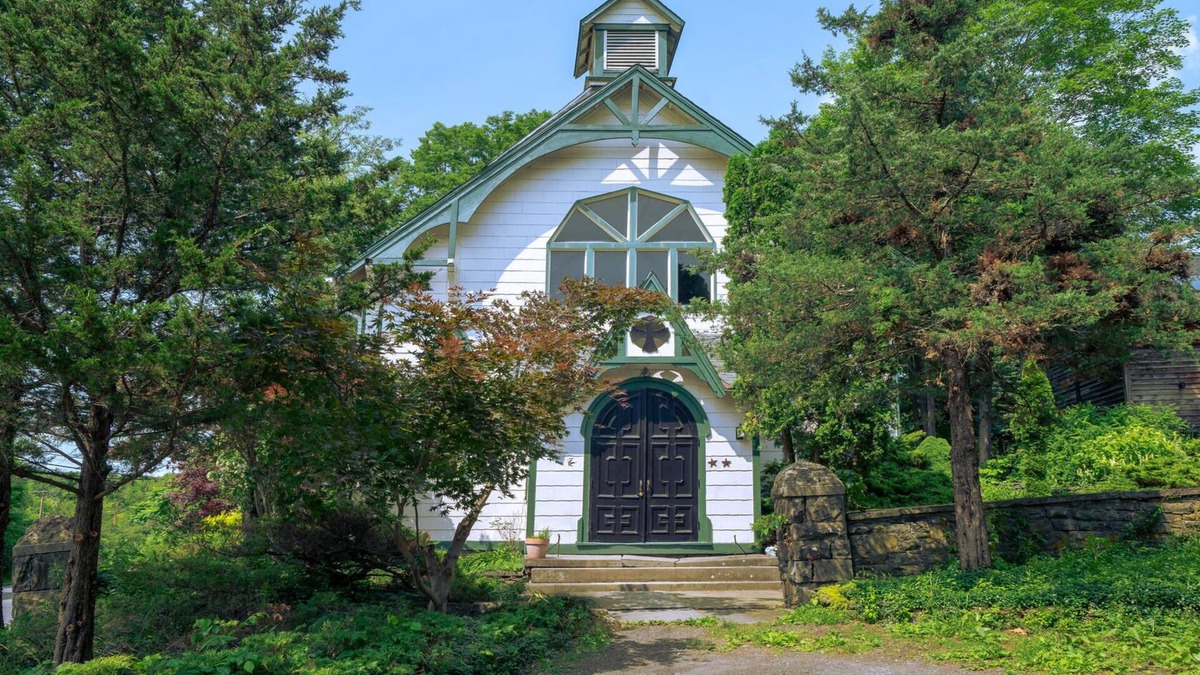 Saugerties House | Historic Church Home in Woodstock/Saugerties