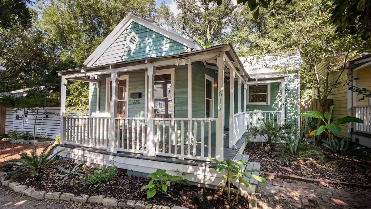 Wilmington Cottage | Historic Cottage in Charming Downtown Neighborhood