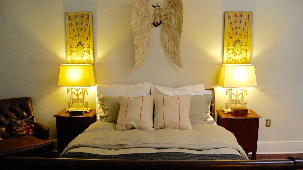 Downtown Charleston Apartment | Historic District Downtown 344 King Street