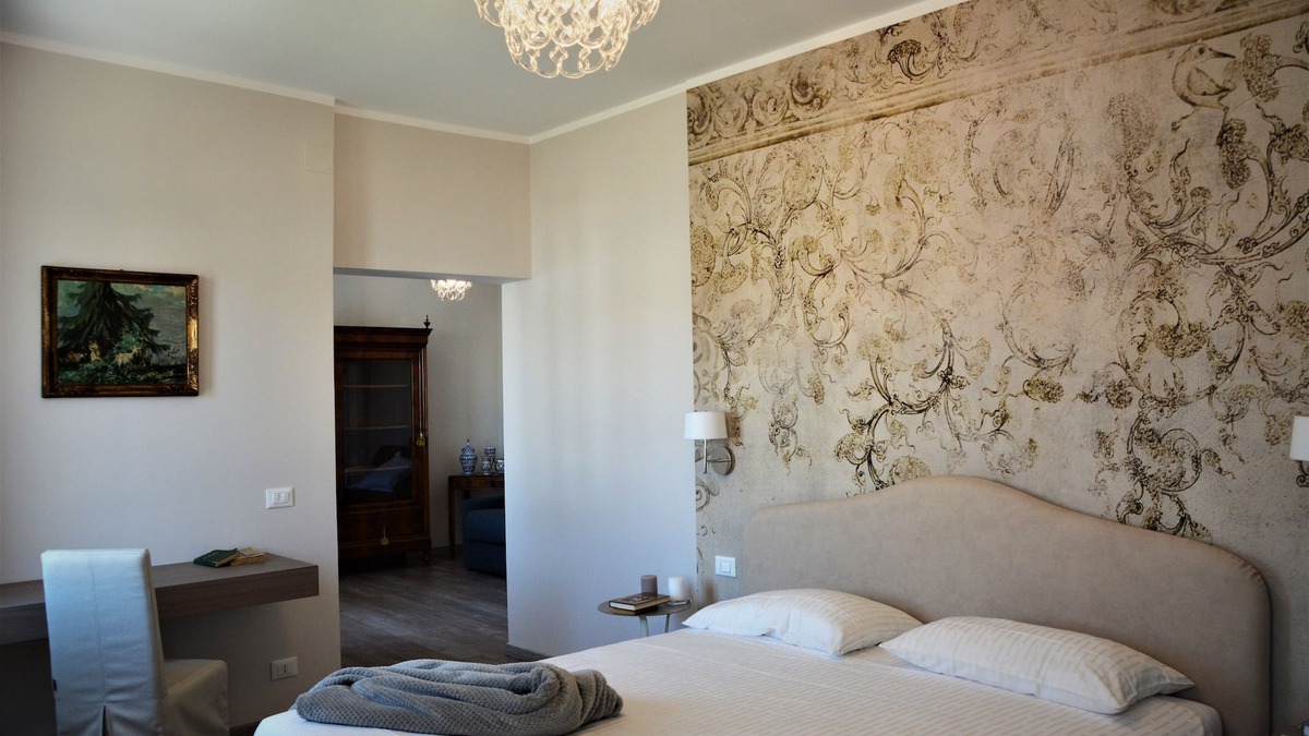 Mira House | historic dwelling