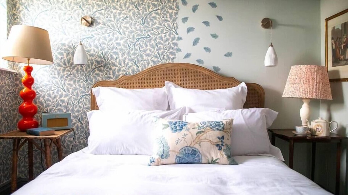Scunthorpe Other | Historic Farm Cottage with Spa & Catering: up-to 7 guests