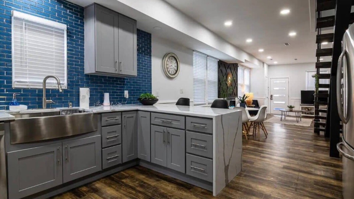 Fountain Square House | Historic Fountain Sq in DT Indy