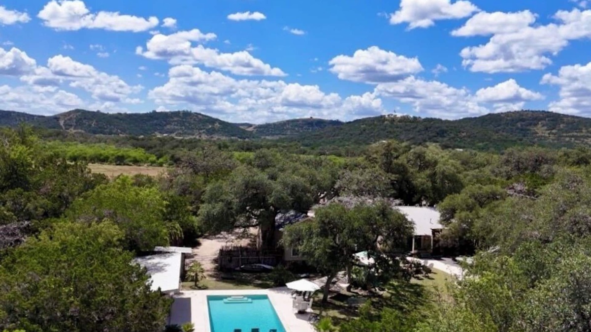 Concan House | Historic Gated Estate, Pool, Cabana, 2 Kitchens, Lush, Kayaks, Walk 2 Frio!