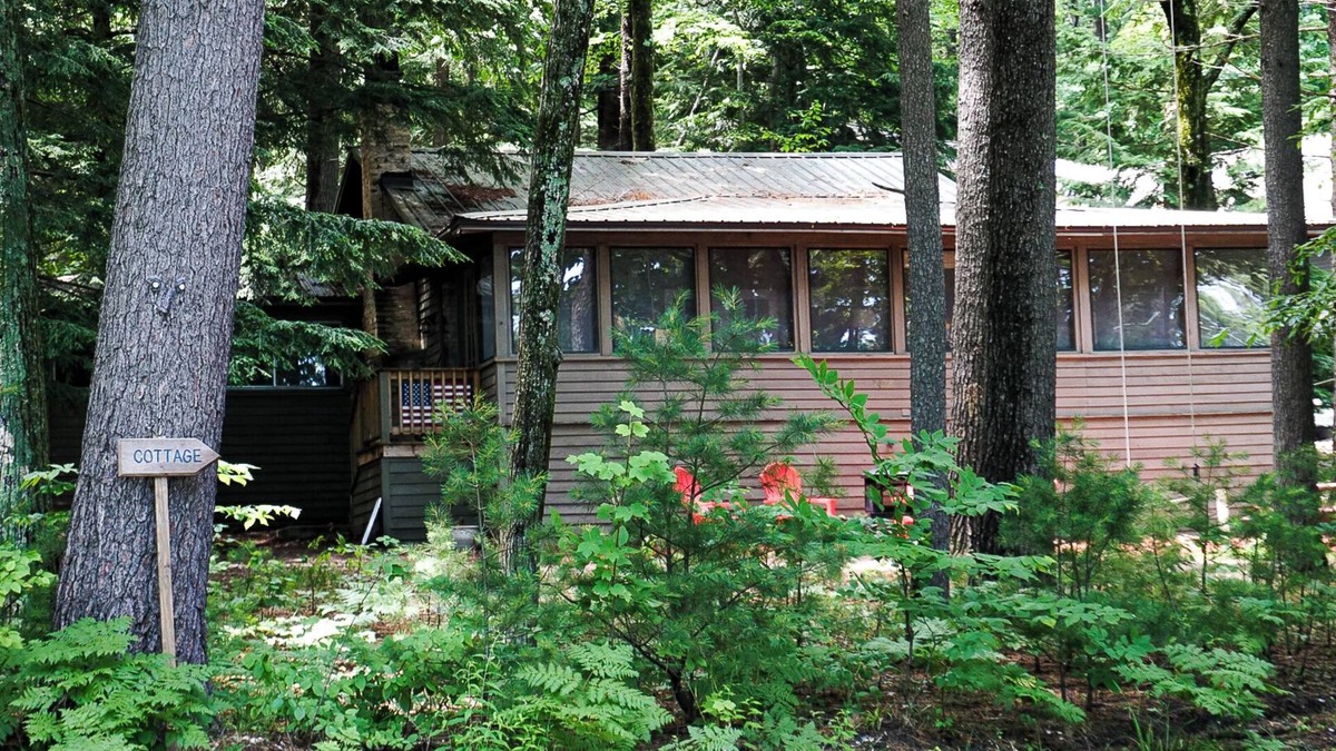 Empire Cottage | Historic Glen Lake Cottage with Private Waterfront & Dock