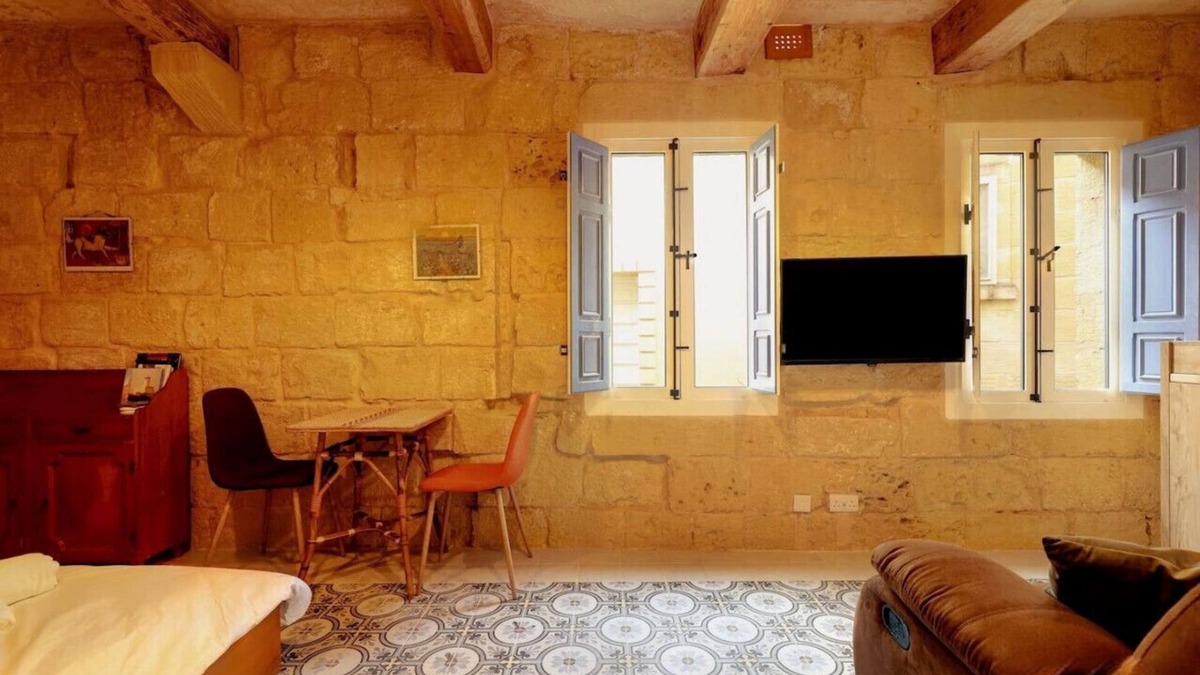 Victoria House | Historic Hideaway; Stunningly Converted Studio