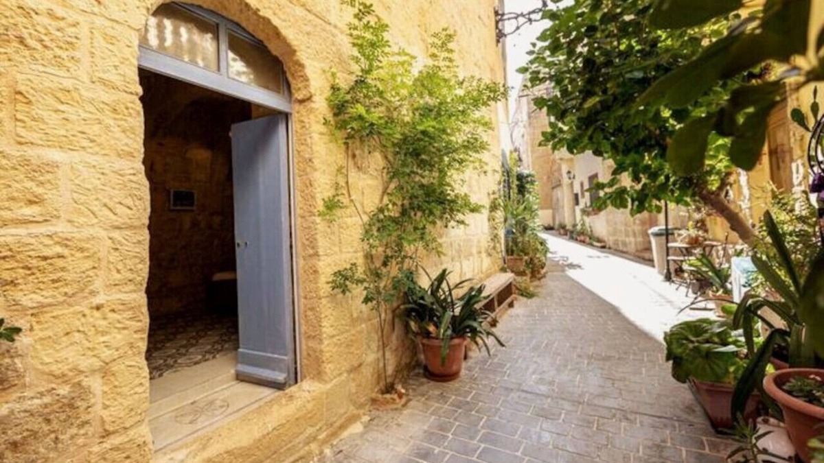 Victoria Apartment | Historic Hideaway: 900-Year-Old Converted Studio