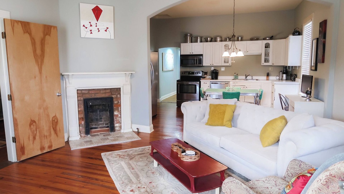 Huntsville House | Historic Home in Dallas Mill 5 Pts Near Downtown