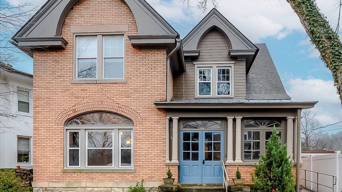 Frankfort House | Historic home near KY Capitol and Downtown