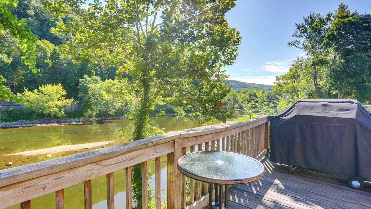 Franklin House | Historic Home on French Creek - 2 Blocks to Dtwn