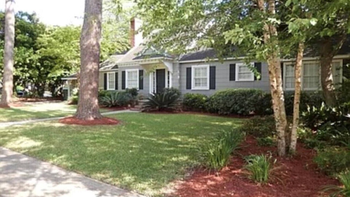 Hahira House | Historic Home on Main Street