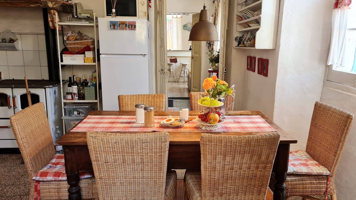 Colle San Bartolomeo House | Historic house lovingly furnished in original vintage style