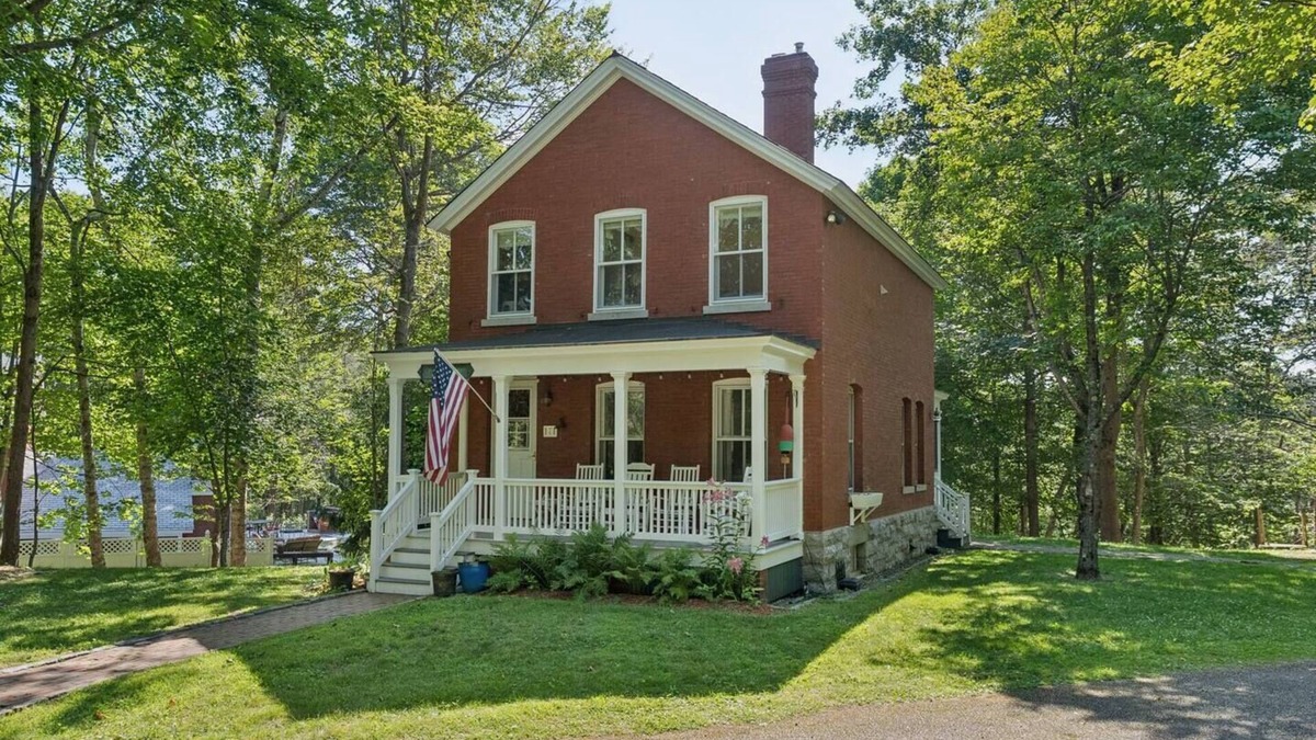 Portland House | Historic Island Retreat on Great Diamond Island with resort like amenities!