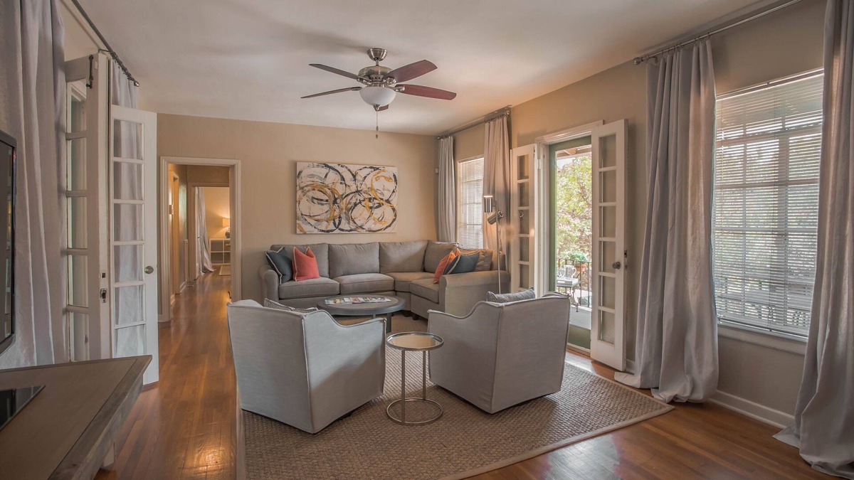 Alta Vista Apartment | Historic Luxury Two Bedroom near Downtown