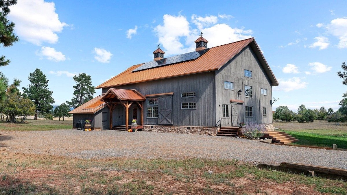Durango House | Historic Property, 1860's Barn, Cold A/C, 12 Minutes to Downtown Durango!