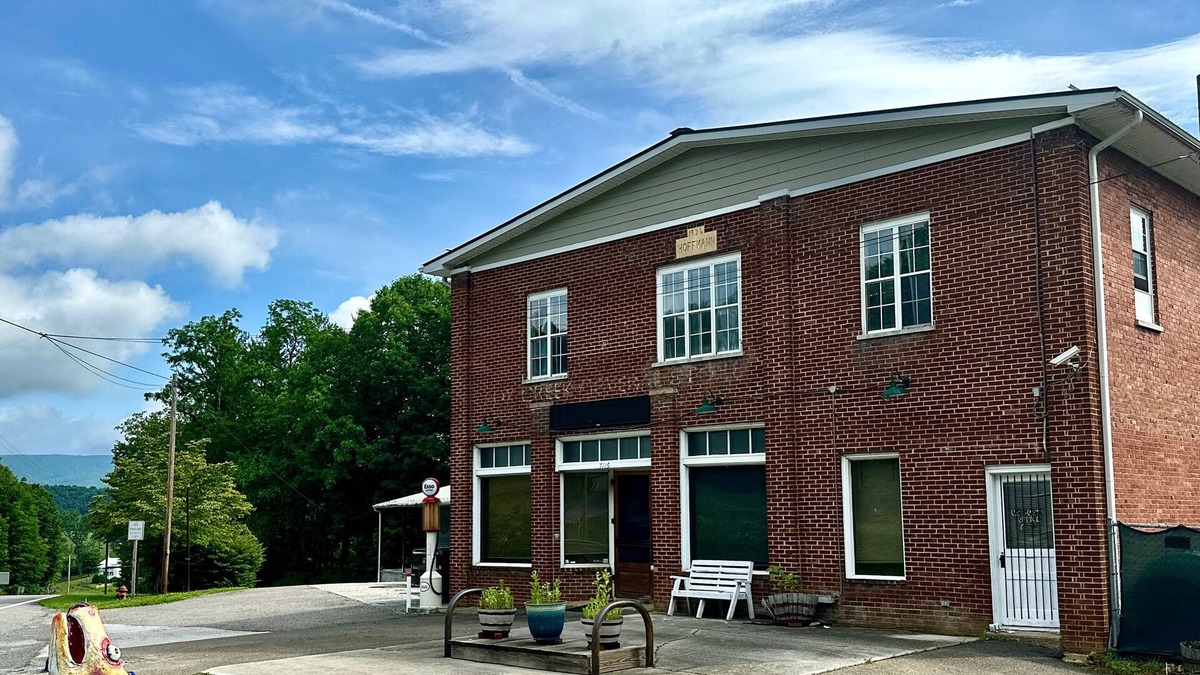 Wilson Creek House | Historic Retreat in Grayson Highlands