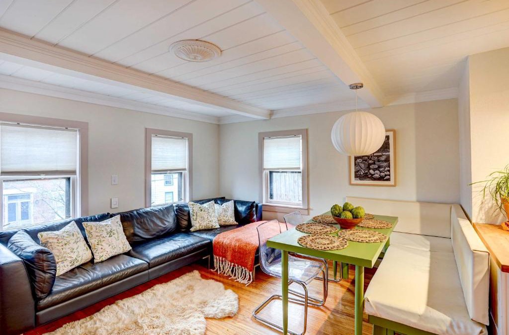 Saugerties South House | Historic Saugerties Home with Deck River Views!