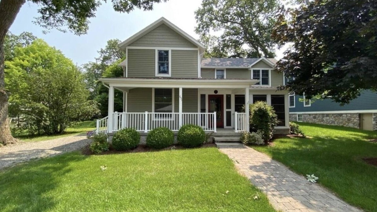 Lakeside Cottage | Historic updated cottage walking distance from the pool!