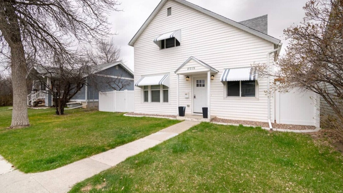 Great Falls House | Historic Updated Great Falls Home W/Fire Pit