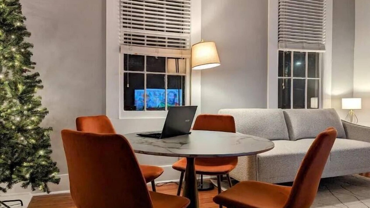 Central Business District Apartment | Historic upstairs home in downtown, walk to everything.