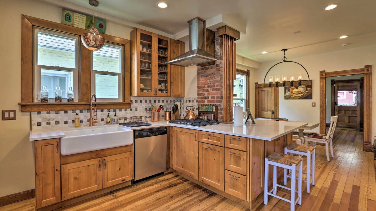 Idaho Springs House | Historic Victorian Home in Downtown Idaho Springs!