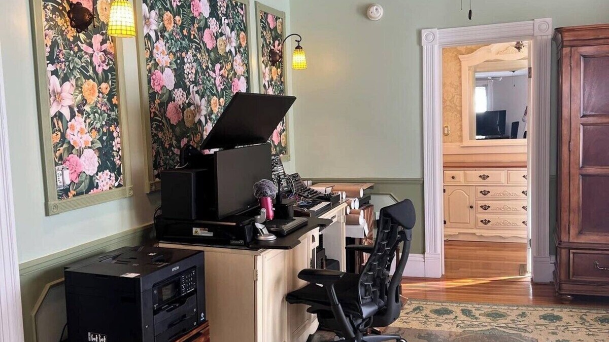 Fair Haven House | Historic Victorian Estate 4 Bed 2 Bath Fast Wifi