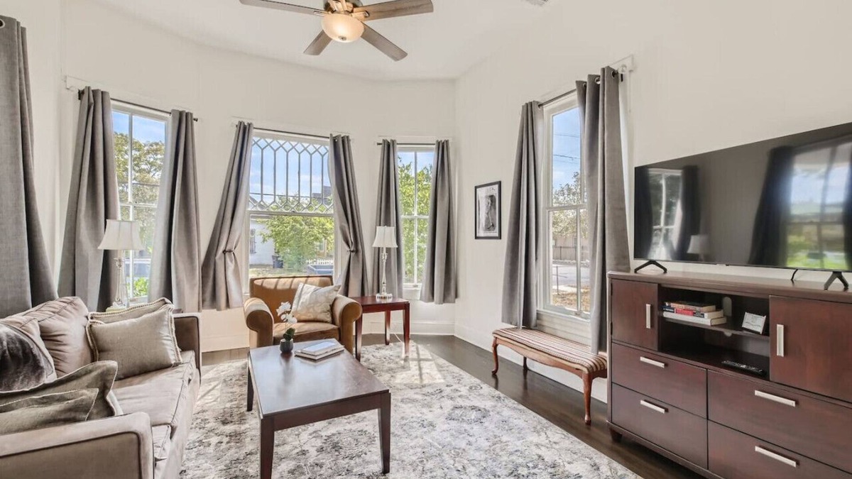 Government Hill House | Historic Victorian 2 Mins from the Pearl District