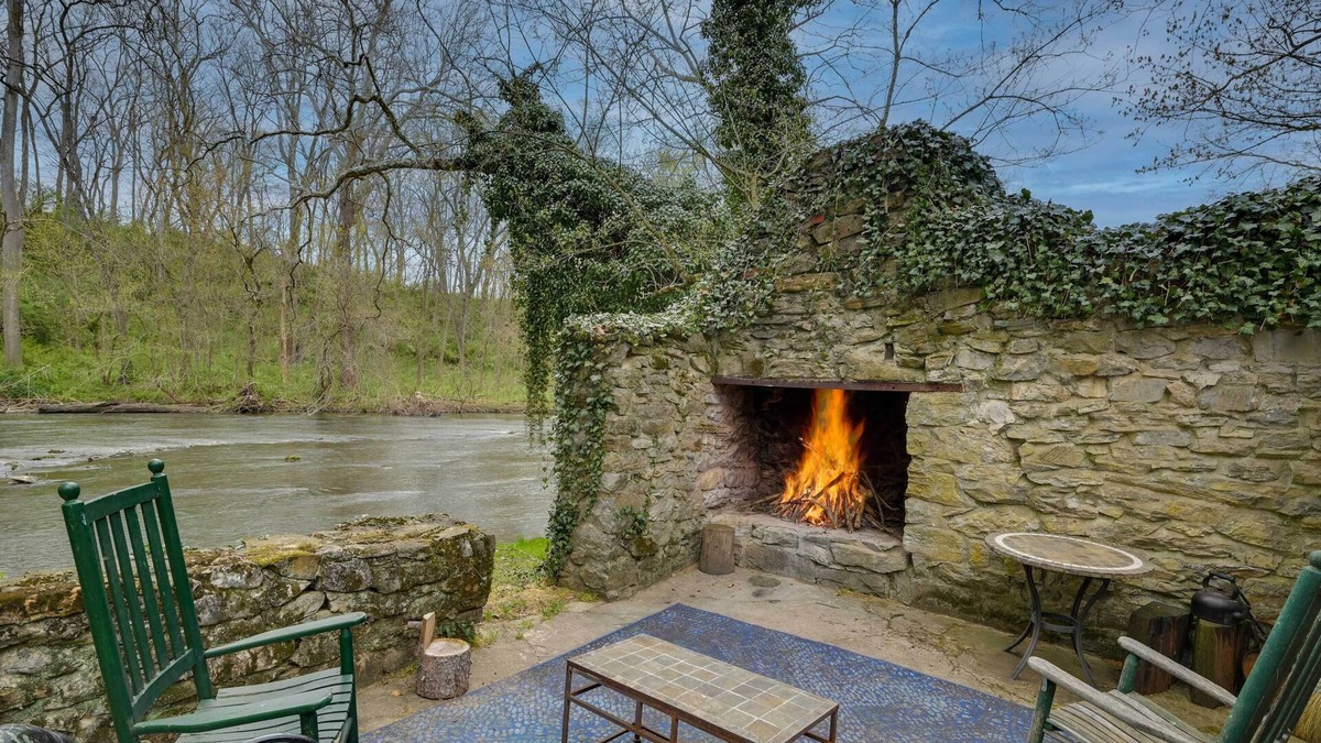 Boonsboro House | Historic Waterfront Retreat w/Grill in Hagerstown