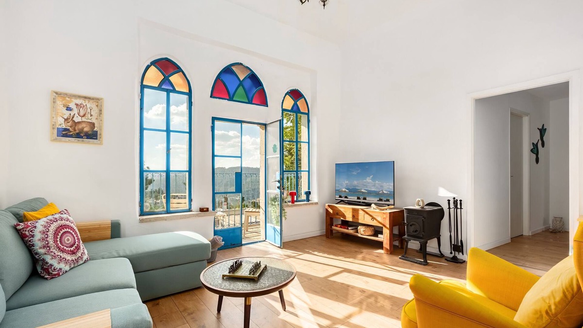 Ein Karem House | Historical 2 bedrooms home with a Private Jacuzzi