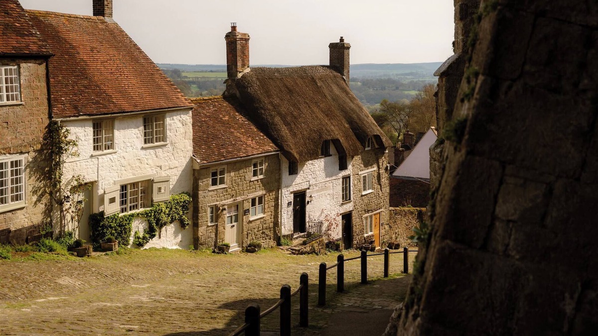 Shaftesbury Cottage | Historical cottage on Gold Hill (Hovis ad) Spectacular viewsn2-min walk to town
