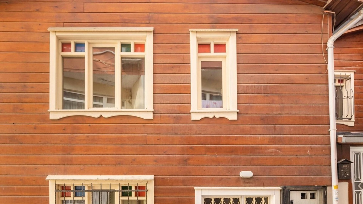 Beyoglu Villa | Historical Duplex Villa with Patio in Beyoglu