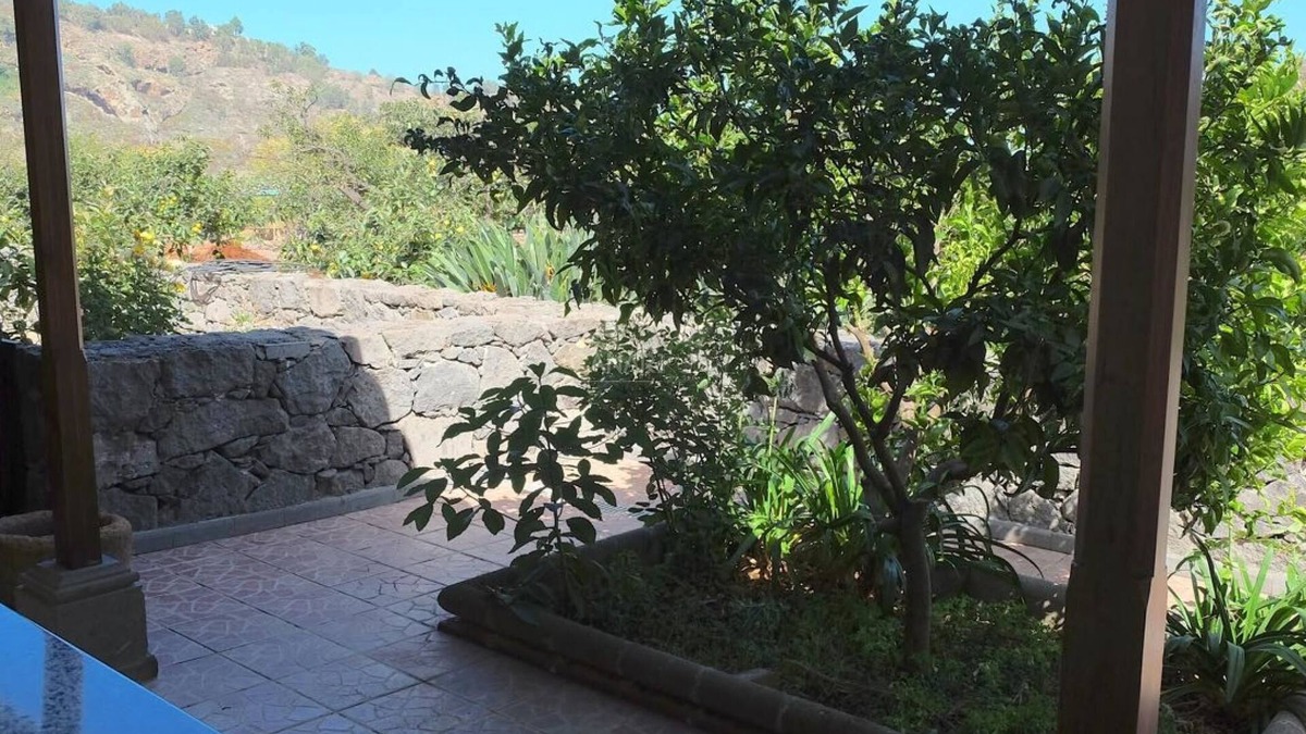 Teror Cottage | Historical Estate in Teror, Gran Canaria: Spacious Apartments with Gar