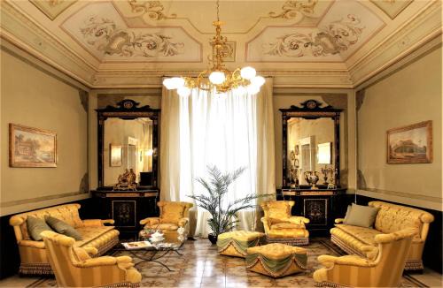 Lecce Historic Center Bed & Breakfast | Historical Suites VVM