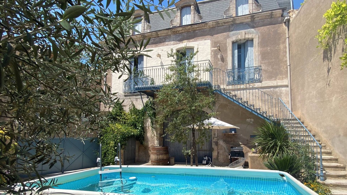 Montagnac House | Historical wine-growing house with lovely garden