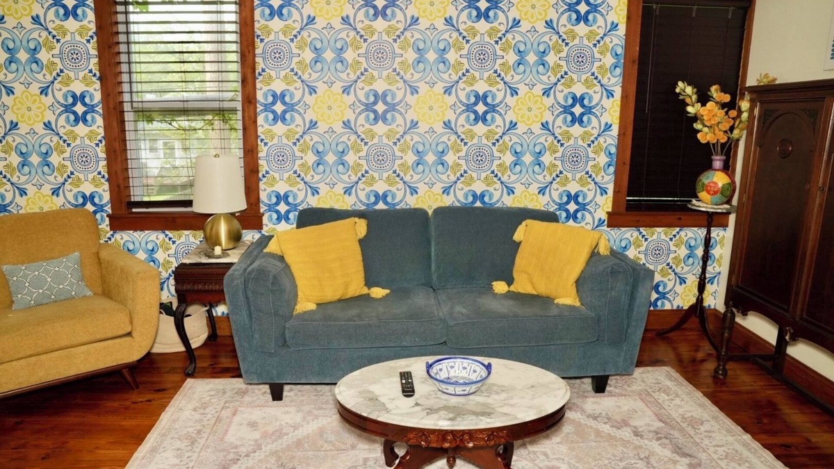 Riverside House | HistoricHotspot! walk to bars, resturaunts, shops. GREAT NIGHTLIFE! Pet Friendly