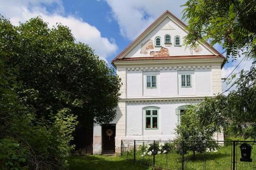 Kladeruby Apartment | Historický zemědělský dvůr Kladeruby