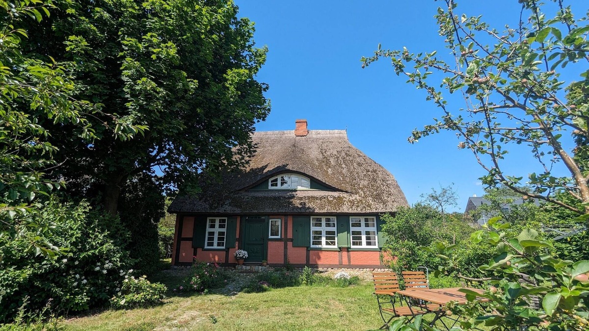 Born auf dem Darss House | Historisch und in Hafennähe Wohnen