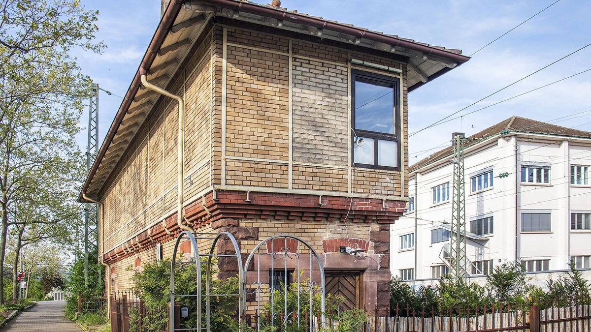 Loerrach House | ※Historisches Stellwerk|Boxspring bed|90sqm|Central※