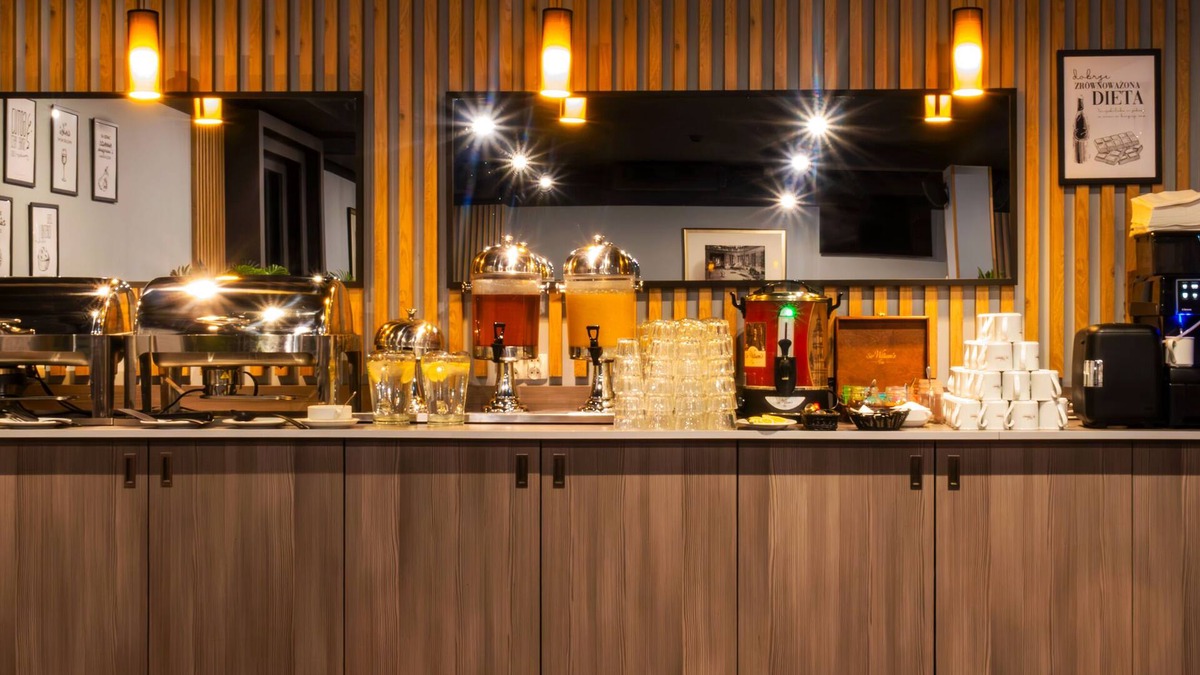 Praga Hotel | Hit Hotel