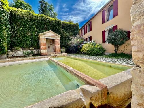 Menotey Apartment | HitTheRoad Fontaine Bourguerins