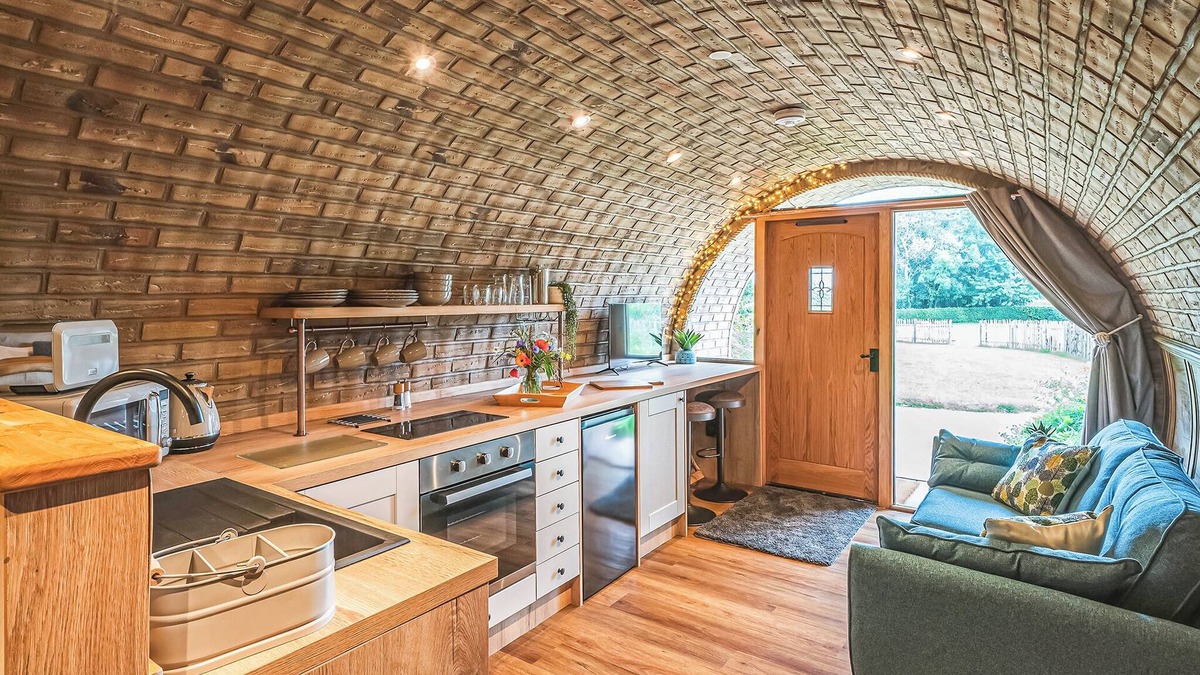 Radstock Cottage | Hive and Spruce Burrow
