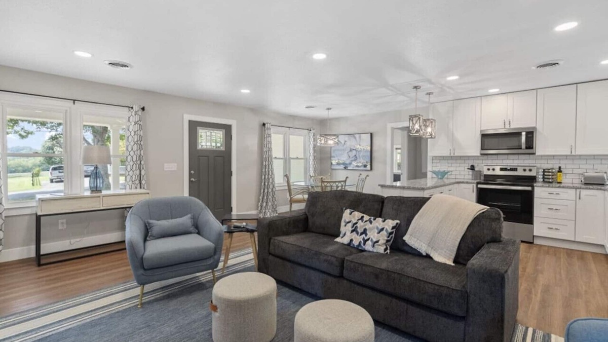 Greeneville House | Hixon Haven Greeneville Home