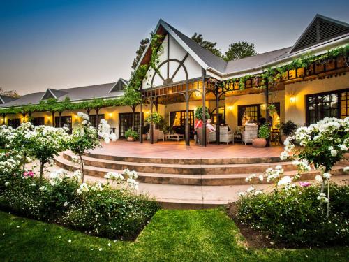 Oudtshoorn House | Hlangana Lodge