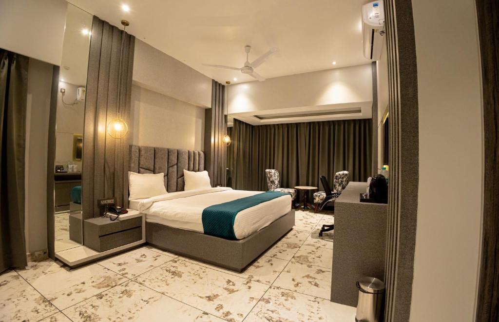 Dibrugarh Hotel | HM Resort, Dibrugarh