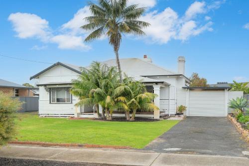 Busselton House | HME Collection Busselton Central